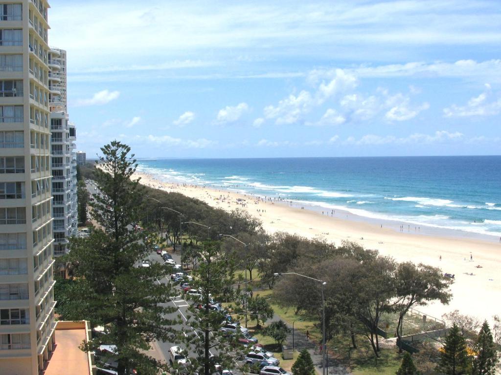 The Sands Surfers Paradise Rum bild