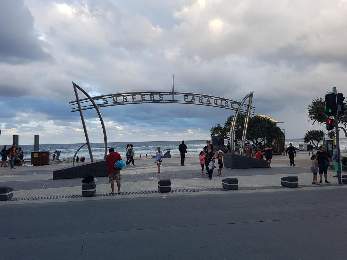 The Sands Surfers Paradise Exteriör bild